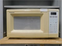 Panasonic microwave appears to be working