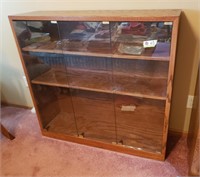 GLASS FRONT DISPLAY CABINET 44wX42hX12.5d