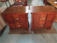 (2X) BEAUTIFUL SOLID WOOD NIGHT STANDS