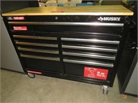 HEAVY DUTY HUSKY 9 DRAWER TOOLS BOX ON ROLLERS