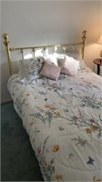 Complete queen bed with bedding