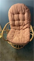 Mamasan chair