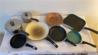 Pots and pans with lids - 6 frying pans, 2