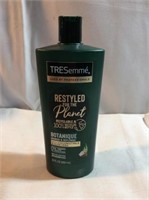 Tressa May restyled for the planet shampoo
