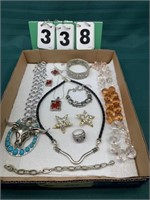 Everything is Bigger in Texas Jewelry Lot