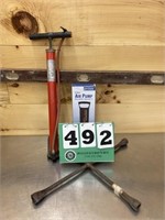 Intex Pump/Wood Level/ Tire Bar