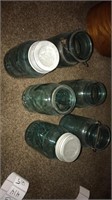 5 bue quart jars