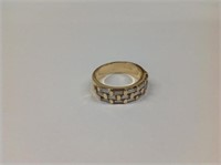 Ladies 14k yellow gold Diamond Ring