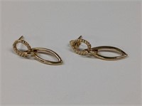14k yellow gold dangle Earrings (missing one back)