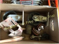 box misc, heavy casters, case skinning knife,