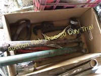 box twist clevis, pipe wrench, claspall puller