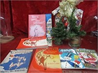 Vintage Christmas book lot.