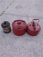 (3)Vintage fuel cans.