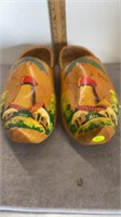 PAIR OF 13IN WOOD HAND PAINTED DUTCH CLOGS