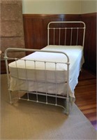 TWIN IRON BED