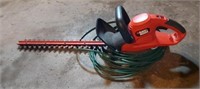 CORDED HEDGE CLIPPERS