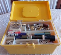 818 - SEWING BOX W/CONTENTS