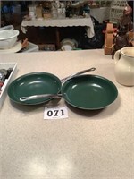 2 green fry pan