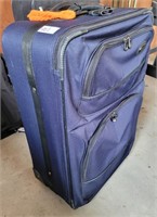 American tourister 27 inch wheel suitcase