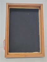 Vieille vitrine en bois avec verre manquantl 20x14