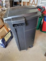 32 gal trash can