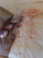 pink depression glassware, 19 pcs, same pattern