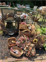 baskets, dried flowers, lg wreath