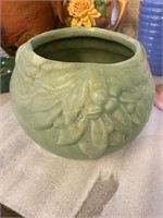 pottery flower pot, 6"