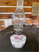 VINTAGE OIL LAMP