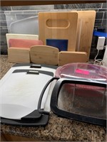LOT OF KITCHEN LG LOT OF CUTTING BOARDS MORE