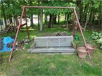 Outdoor swing with pipe stand