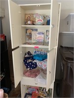 CABINETS AND CONTENTS KIDS ITEMS