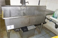Double Sink with Side Splash