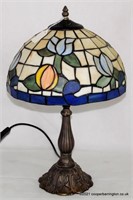 Tiffany Style Stained Glass Table Lamp.