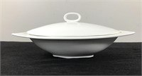 CONTEMPORARY WHITE COVERED SERVING DISH