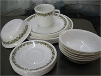 Retro Corelle Olive Daisy Pattern China