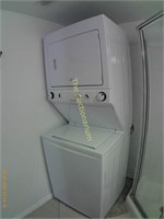 Frigidaire stacking Washer / Dryer combo