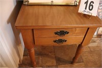 End Table (19.5x25.5x21") with Drawer (Matches