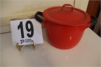 Red Enamel Pot with Lid (R2)