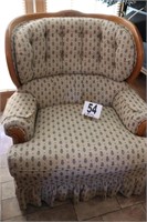 Broyhill Arm Chair (Matches #53) (R2)
