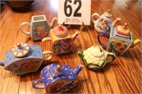 Vivian Ghan Mini Tea Pots (Handle Broken on One)