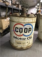 COOP 5-GALLON MOTOR OIL CAN (DENTS)