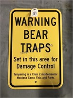 WARNING BEAR TRAPS METAL SIGN, 12 X 18"