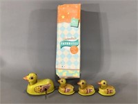 Windup Mama Duck & Ducklings Toy