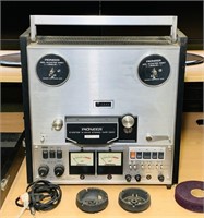 Pioneer RT-1050 Reel to Reel player, Plugged it