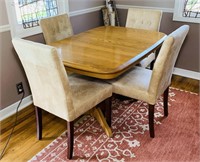 Oak Dining Room Table with 4 Padded Chairs, Table