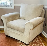 Big LaZboy Chair, Wide and Deep Seat, Beige, Very