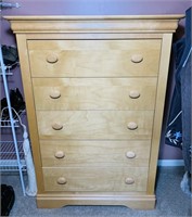5 Drawer Wood Dresser, Nice Condition, 35” x 18”