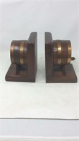 Barrel bookends