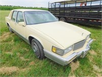 1990 Cadillac Sedan DeVille car